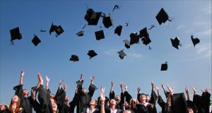 Akademik Kadro: Bilimsel Gelişimin Temel Taşı akademisyenler4